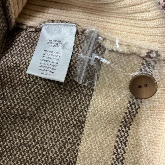 COCO Y CLUB Cowl Neck Sweater - Picture 6 of 6